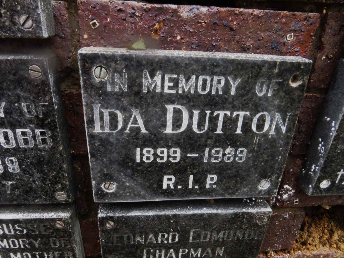 DUTTON Ida 1899-1989