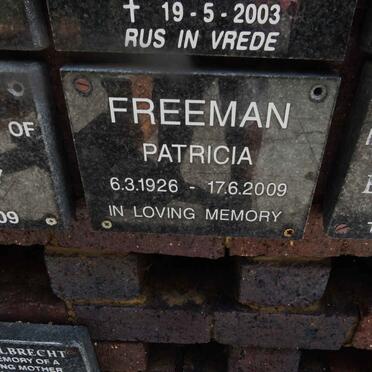 FREEMAN Patricia 1926-2009