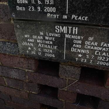 SMITH Dennis Claude 1923-2006 &amp; Joan Athalie 1924-2004