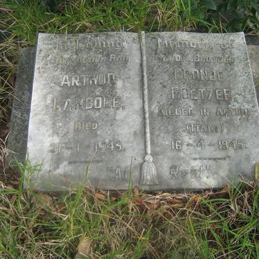LAMBOLE Arthur -1945 :: COETZEE Cronje -1945