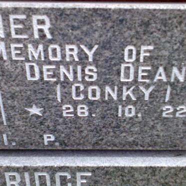 TANNER Denis Deane 1922- &amp; Laura Pearl 1926-1996