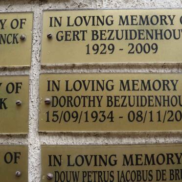 BEZUIDENHOUT Gert 1929-2009 :: BEZUIDENHOUT Dorothy 1934-2013