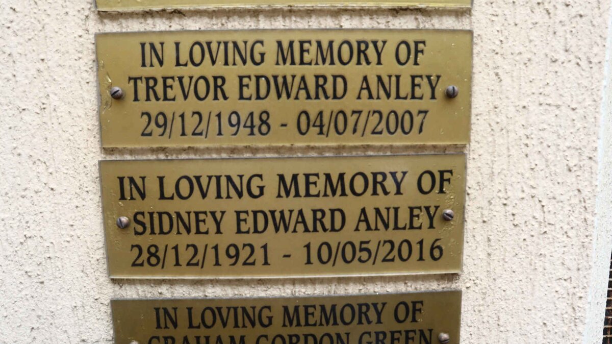 ANLEY Trevor Edward 1948-2007 :: ANLEY Sidney Edward 1921-2016