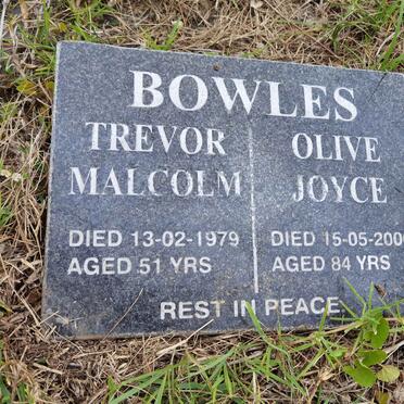 BOWLES Trevor Malcolm -1979 & Olive Joyce -2006