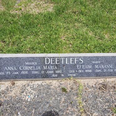 DEETLEFS Efraim Manasse 1898-1968 &amp; Anna Cornelia Maria 1908-1992