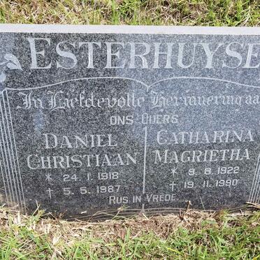 ESTERHUYSE Daniel Christiaan 1918-1987 &amp; Catharina Magrietha 1922-1990