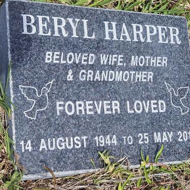 HARPER Beryl 1944-2015