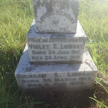 LINDSAY Violet E. 1911-1918 :: LINDSAY Richard S. 1917-1923
