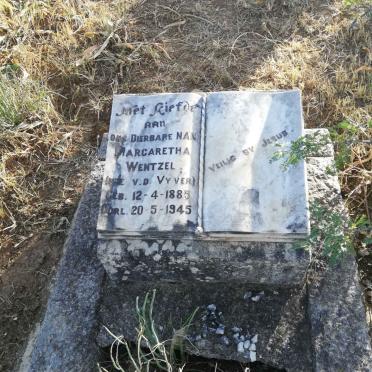 Eastern Cape, FORT BEAUFORT district, Smits Kraal 164, Smitskraal, farm cemetery