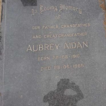 TIDBURY Aubrey Aidan 1916-1965 &amp; Gwendoline May 1917-2001