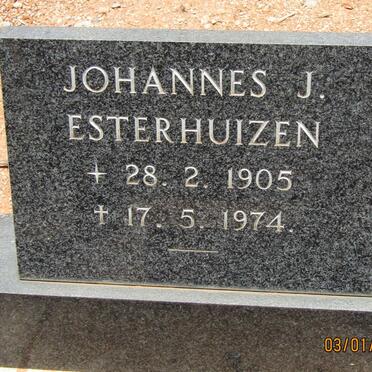 ESTERHUIZEN Johannes J. 1905-1974