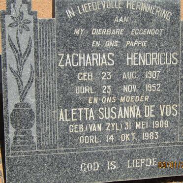 ? Zacharias Hendricus 1907-1952 &amp; Aletta Susanna De Vos VAN ZYL 1909-1983