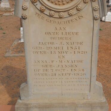 NAUDE Jacob J. 1851-1920 &amp; Anna F.M. JANSEN 1854-1920