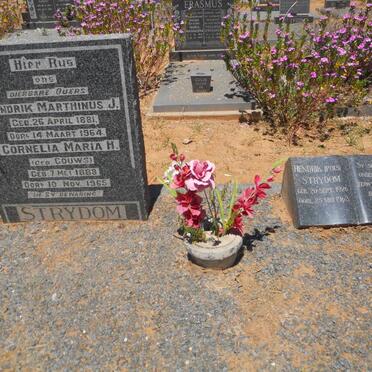 STRYDOM Hendrik Marthinus J. 1881-1964 &amp; Cornelia Maria H. GOUWS 1888-1965 :: STRYDOM Hendrik 1926-1962