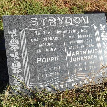 STRYDOM Marthinus Johannes 1914-1997 &amp; Poppie 1915-2005
