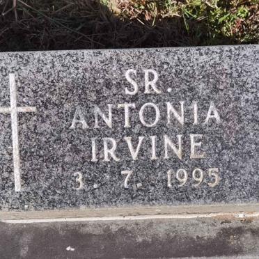 IRVINE Antonia -1995