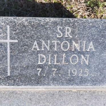 DILLON Antonia -1925