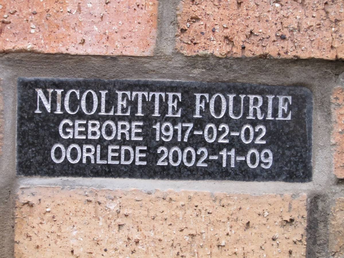 FOURIE Nicolette 1917-2002