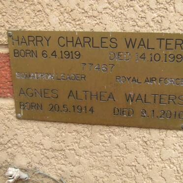 WALTERS Harry Charles 1919-1996 &amp; Agnes Althea 1914-2010