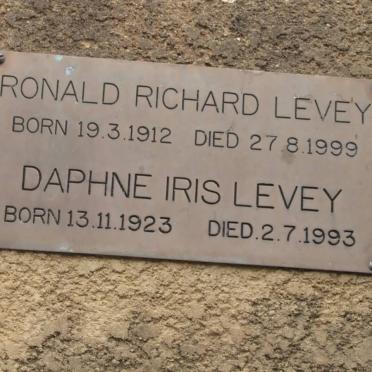 LEVEY Ronald Richard 1912-1999 &amp; Daphne Iris 1923-1993