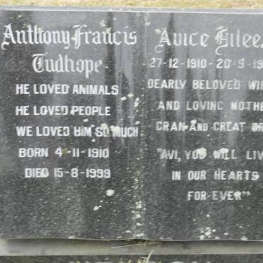 TUDHOPE Anthony Francis 1910-1999 &amp; Avice Eileen 1910-1988