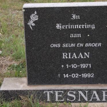 TESNAR Riaan 1971-1992