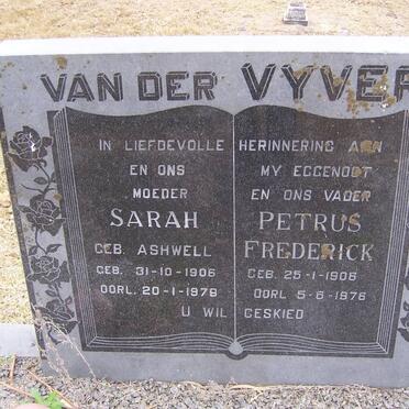 VYVER Petrus Frederick, van der 1906-1976 &amp; Sarah Ashwell 1906-1979