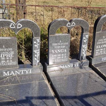 MANTYI Asiphe 1993-2004 :: MANTYI Yanga 1995-2004 :: ZIHLANGU Elona  1998-2004