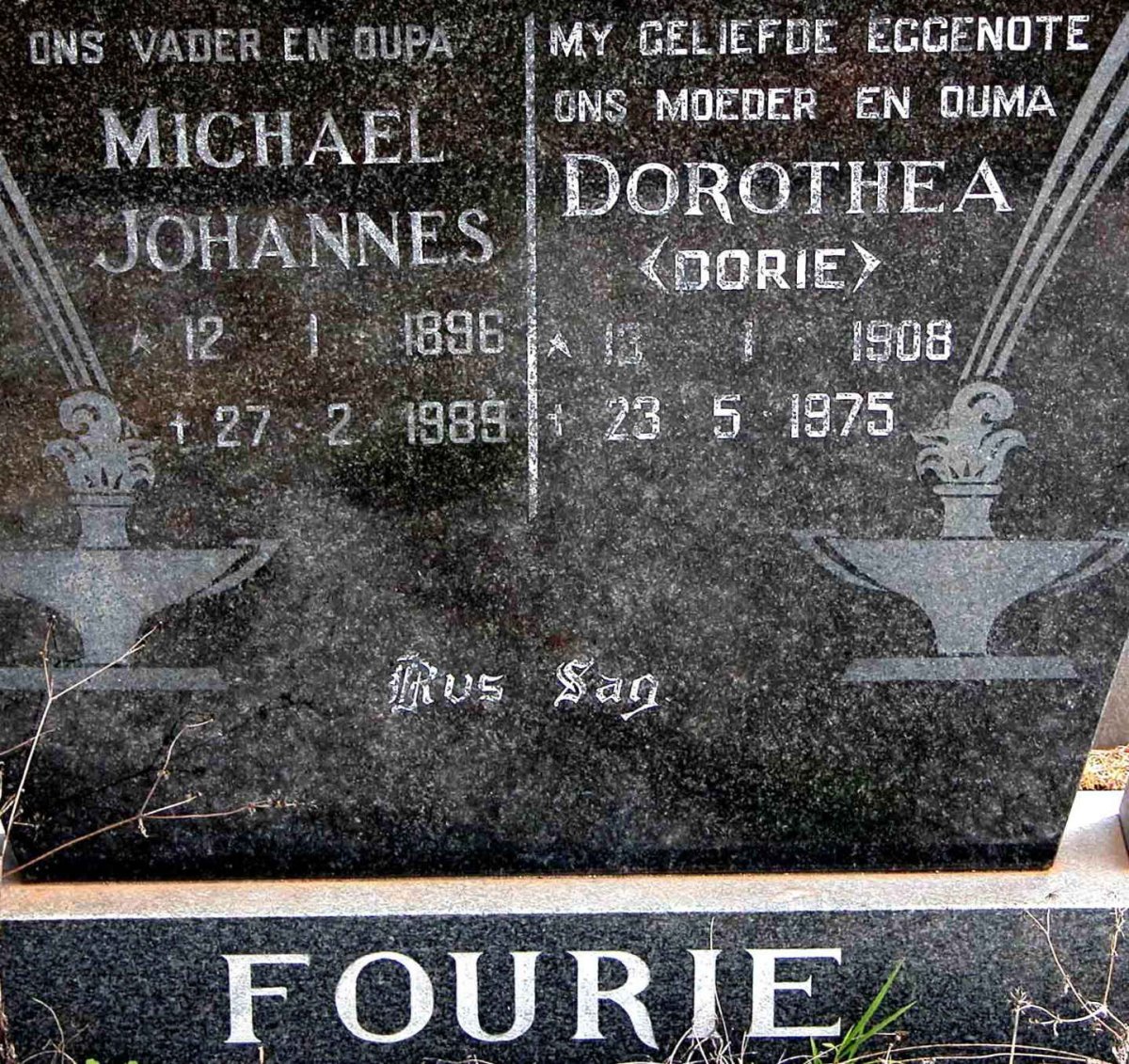 FOURIE Michael Johannes 1896-1989 &amp; Dorothea 1908-1975