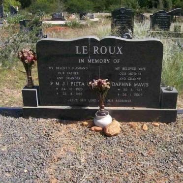 ROUX P.M.J., le 1923-1993 &amp; Daphne Mavis 1927-2005