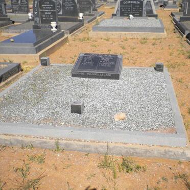 EEDEN S.A.J., van 1928-2008 &amp; M.P. KRUGER 1934-2012