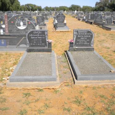 KNOETZE Adriaan 1931-1992 &amp; Martha Caroline DAVIES 1934-1990