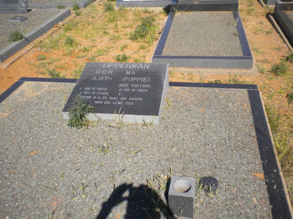 OPPERMAN G.C.R. 1920-2006 &amp; M.A. VICTOR 1925-
