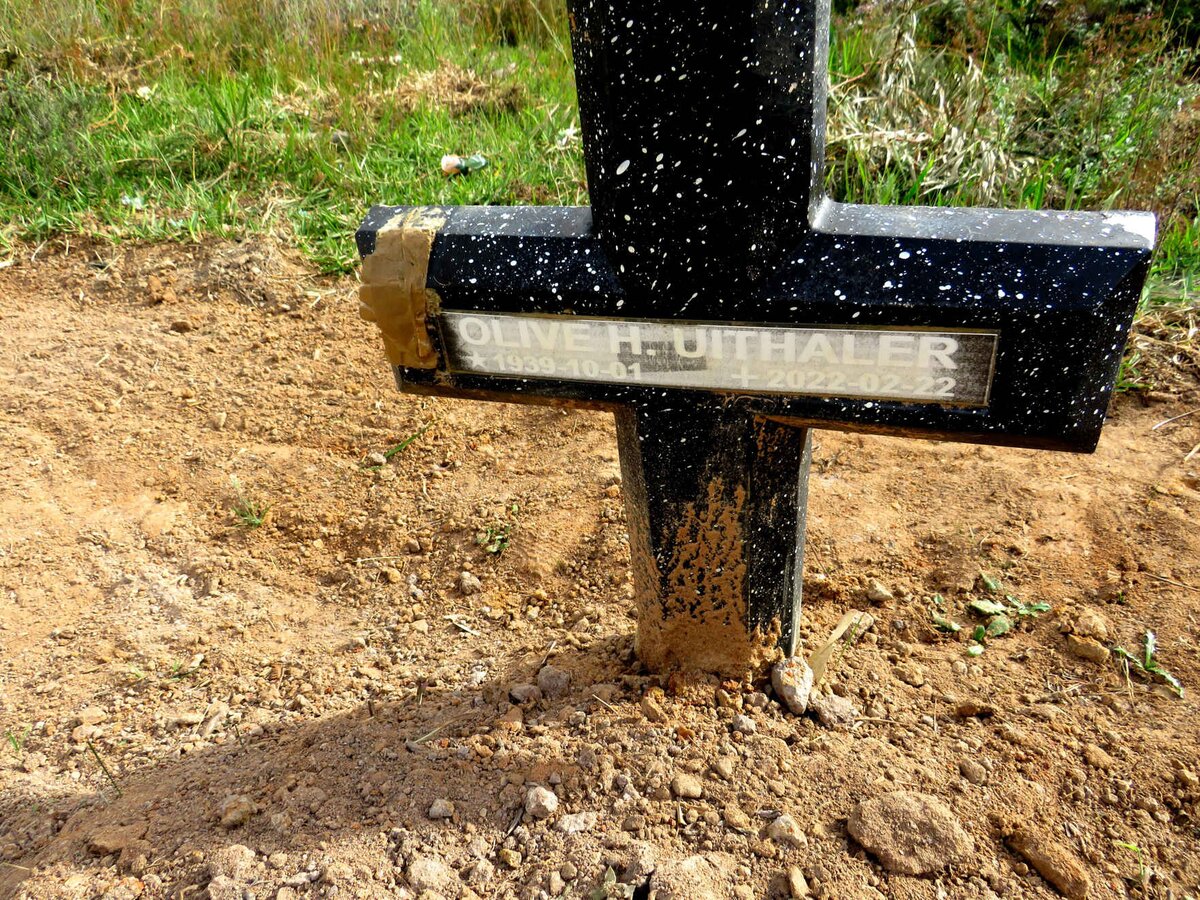 UITHALER Olive H. 1939-2022