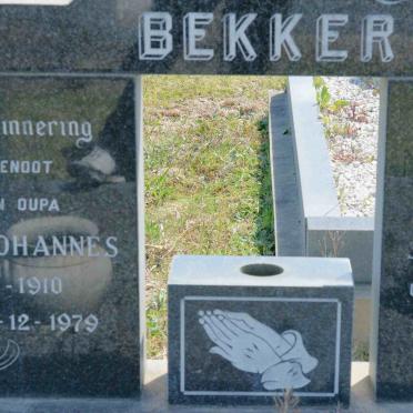 BEKKER Cornelius Johannes 1910-1979 &amp; Jacomina  Magrieta STRYDOM  1916-1995