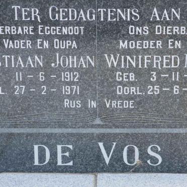 VOS Christiaan Johan, de 1912-1971 &amp; Winifred Maud 1919-2001