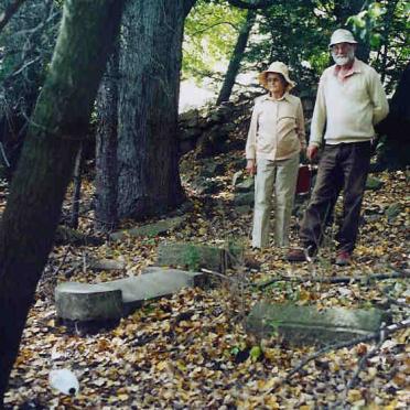 Eastern Cape, INDWE district, Vlakfontein 126, Morristown farm cemetery