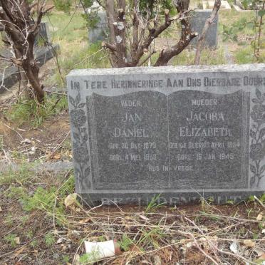 BEZUIDENHOUT Jan Daniel 1879-1958 &amp; Jacoba Elizabeth DE BEER 1894-1945
