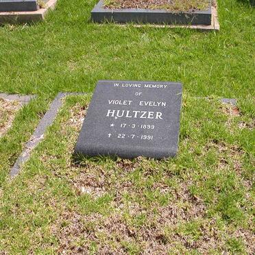 HULTZER Violet Evelyn 1899-1991