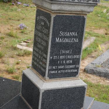 STRYDOM Gert Hendrik Frans 1895-1983 &amp; Susanna Magdalena ROELOFSE -1979