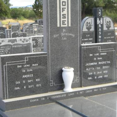 OELOFSE Andries 1891-1970 &amp; Jacomiena Magrietha Aletta BOSCH 1898-19??