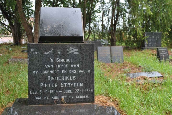 STRYDOM Diederikus Pieter 1904-1969