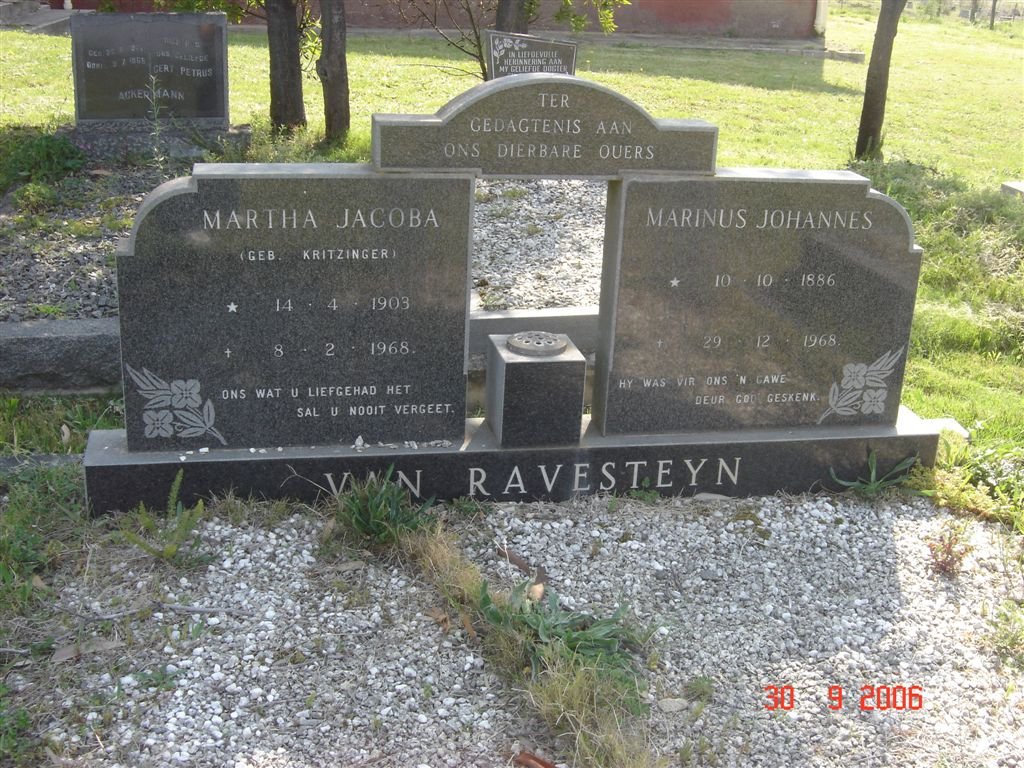 RAVESTEYN Marinus Johannes, van 1886-1968 & Martha Jacoba KRITZINGER 1903-1968