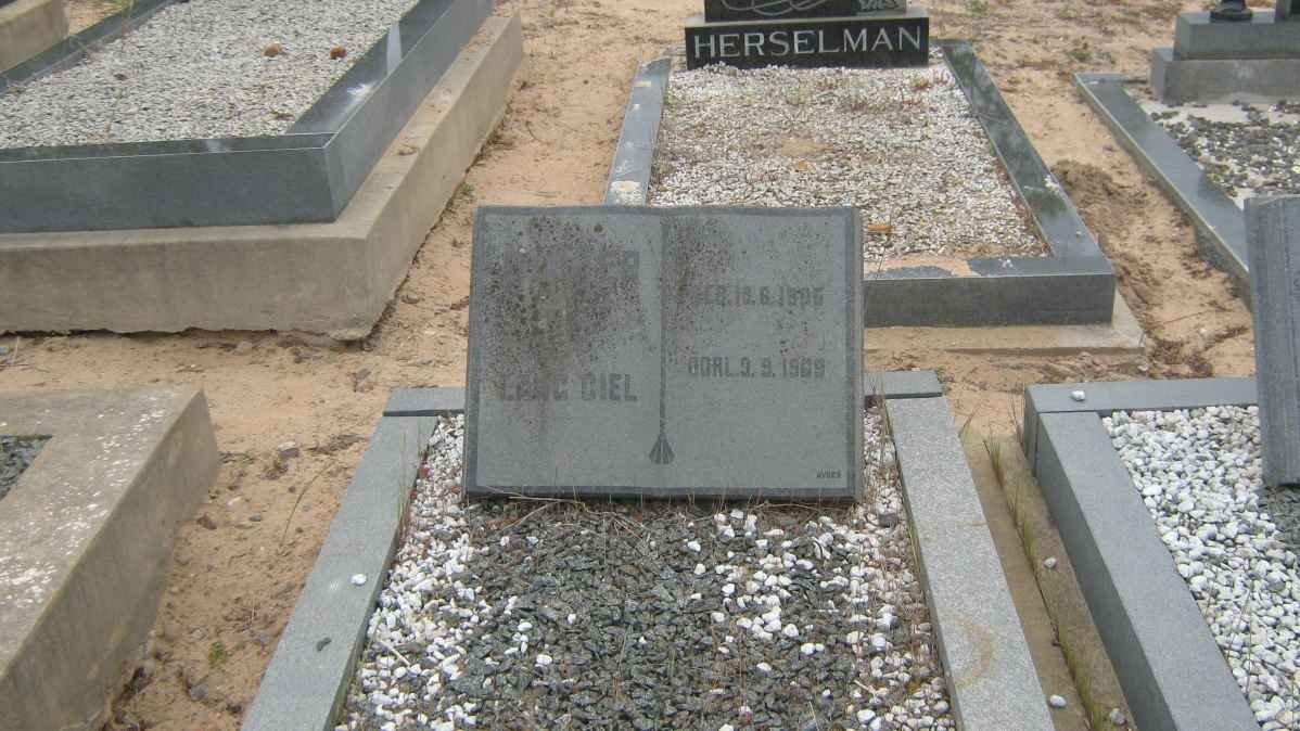 OLIVIER Lang Giel 1895-1969