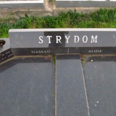 STRYDOM Nassau 1926-2002 & Alida 1925- _1