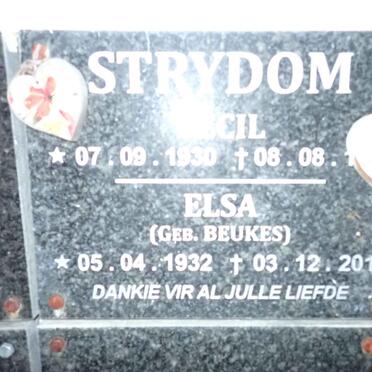 STRYDOM Cecil 1930-1996 &amp; Elsa BEUKES 1932-2017