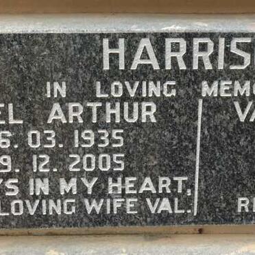 HARRISON Lionel Arthur 1935-2005 &amp; Valerie Pearl 1935-2008