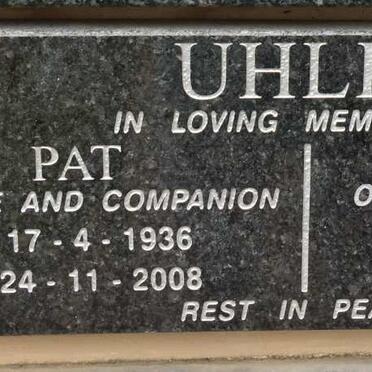 UHLIG Chris 1932-2010 &amp; Pat 1936-2008