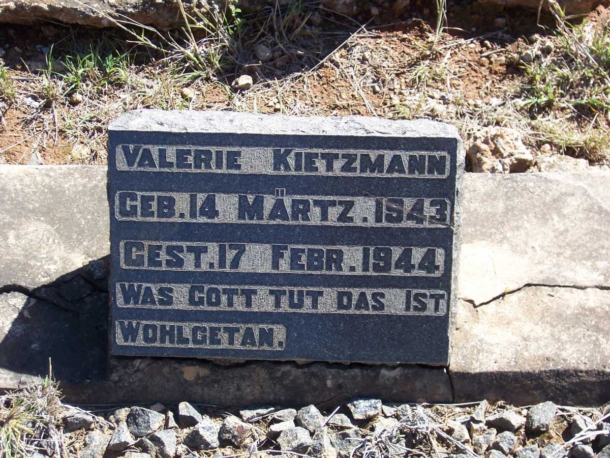 KIETZMANN Valerie 1943-1944