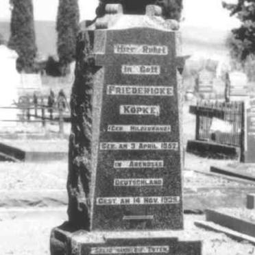 KOPKE Friedericke nee HILDEBRAND 1852-1938